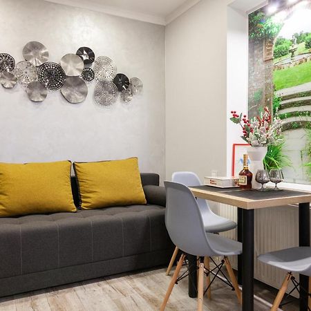 Alfa Apartments Kniazia Leva 2 Leopoli Esterno foto